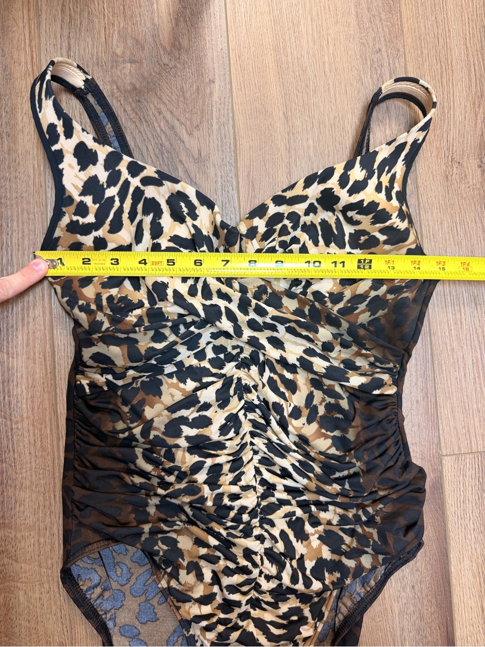 Miraclesuit Animal Print One Piece Swimsuit Medium 8 10 Underwire Tummy Control - Picture 11 of 16